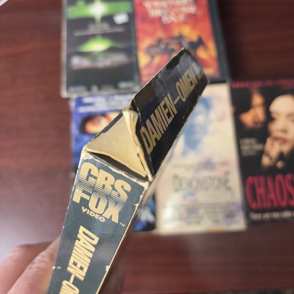 Horror Vhs Lot Of 6 Tapes Steven King Omen Hitcher Vidmark Kino Omen 2 - Picture 2 of 5